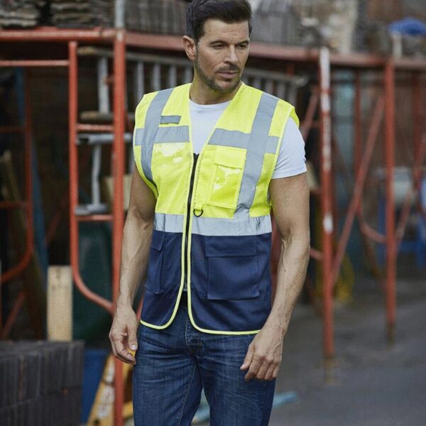 TOP COOL EXECUTIVE WAISTCOAT Thumbnail